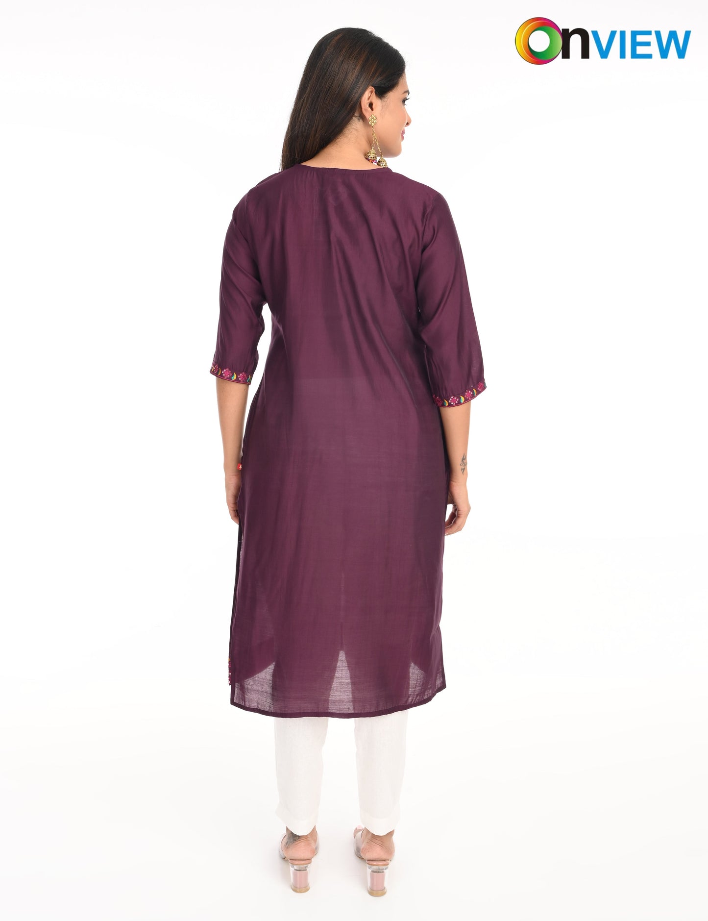 ONVIEW | 1426 | ROMAN SILK EMBROIDERY WITH BORDER