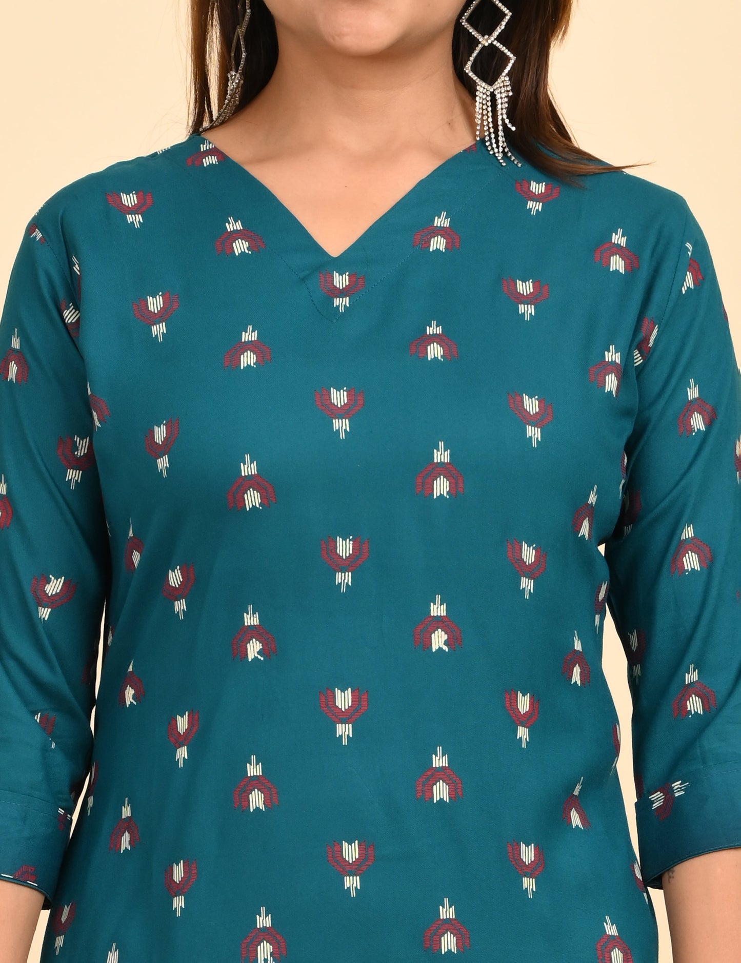 CHEMOX | 306 | ROUND NECK WITH POCKET