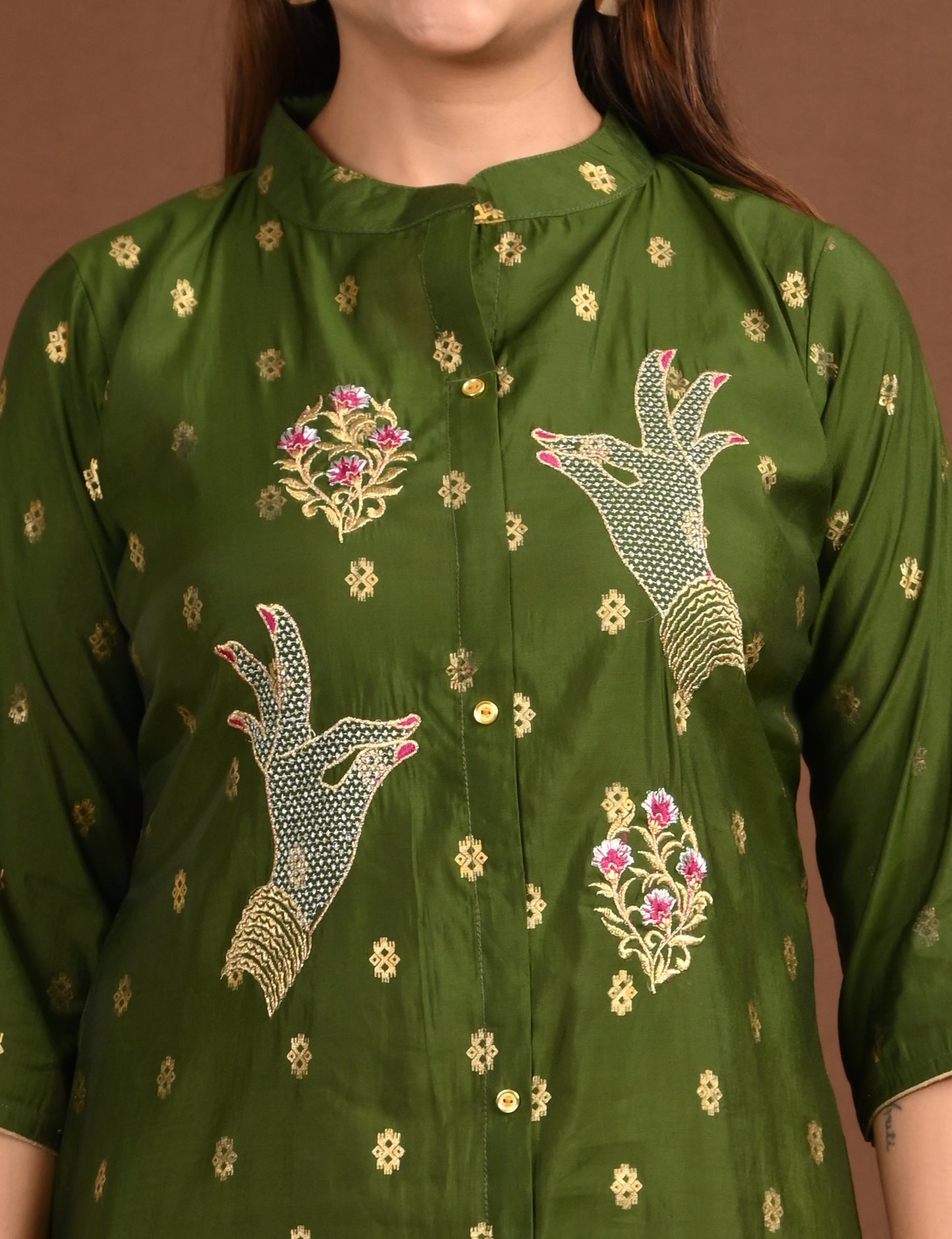 ONVIEW | 1760 | SILK A LINE SIDE OPEN WITH EMBROIDERY