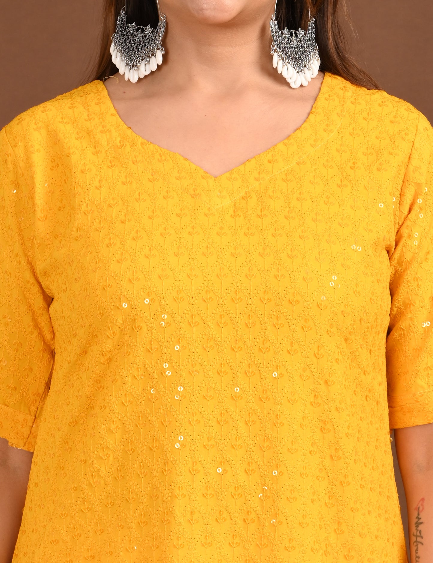 ONVIEW | 1719 | CHIKANKARI SHORT TOP