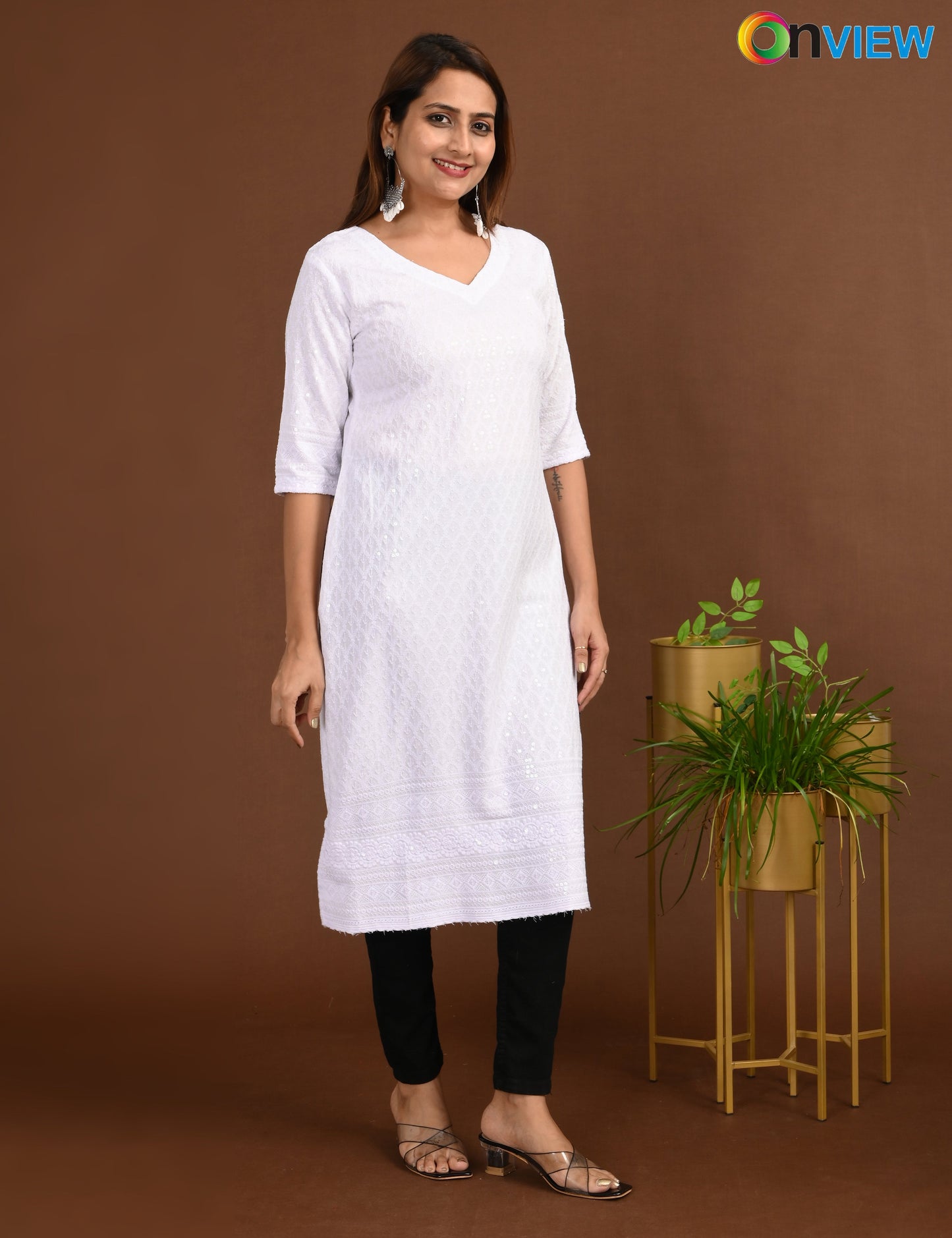 ONVIEW | 1748 | CHIKANKARI DESIGN NECK